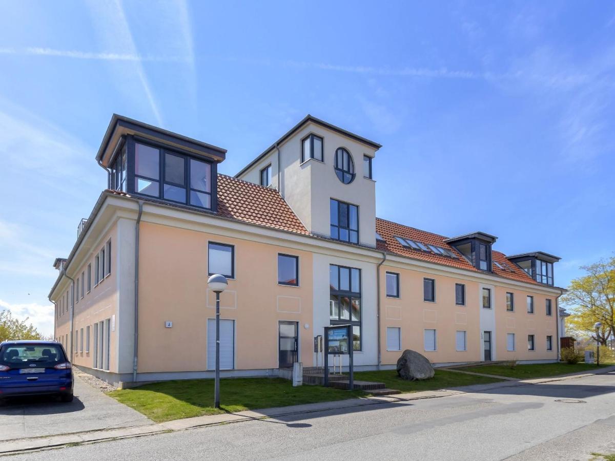 Peenemuende, Seglerhafen Sb Brig 09,15 *